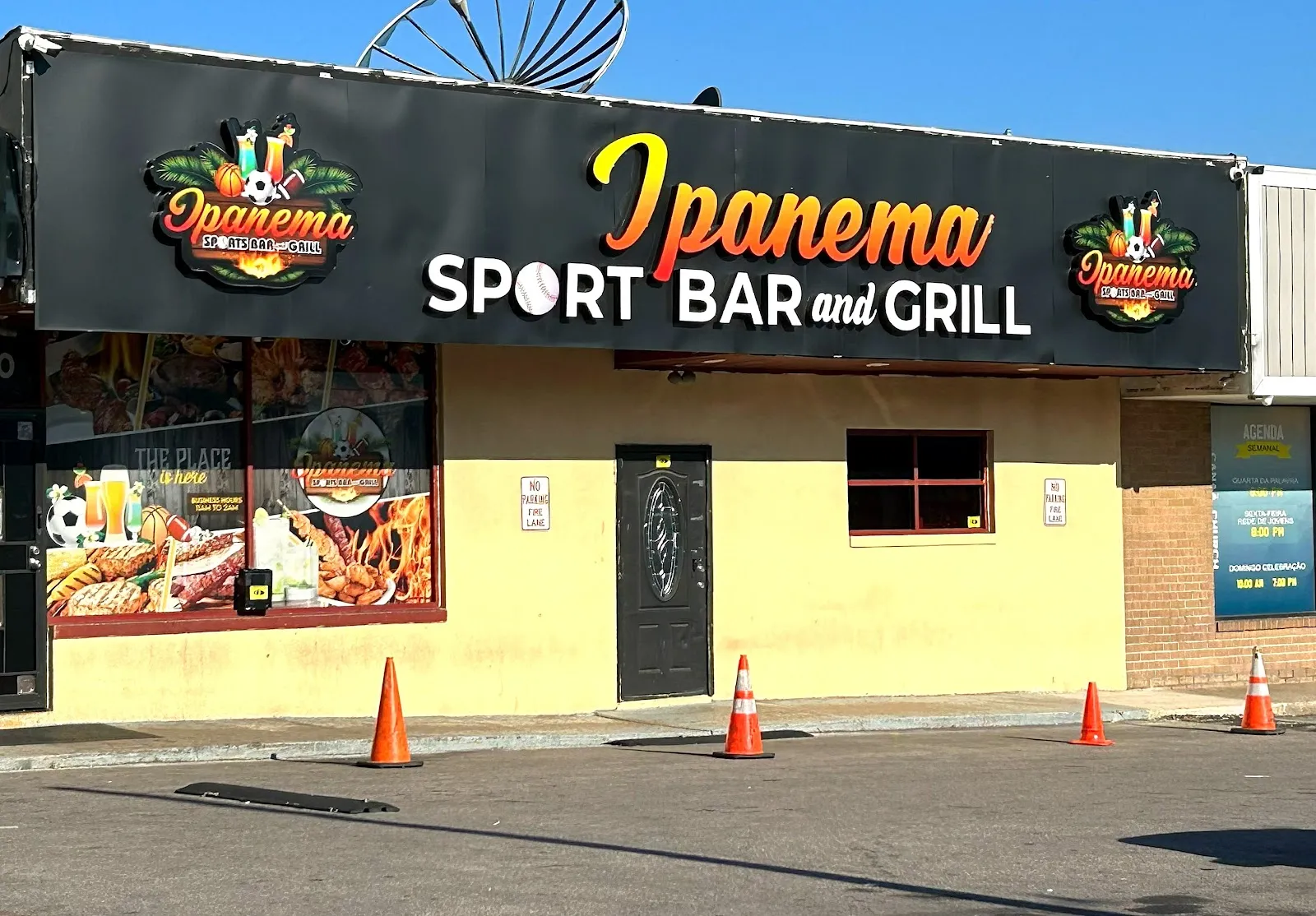 Ipanema Sports Bar and Grill - Image 4