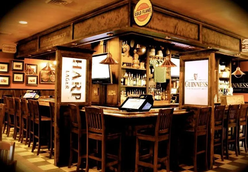 Shindig Irish Pub logo