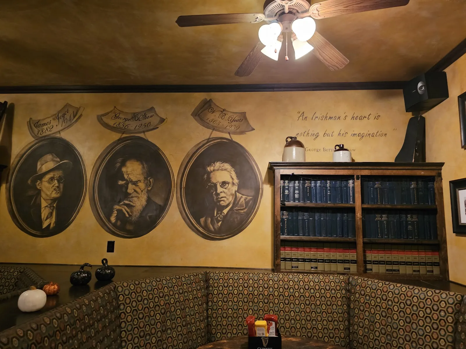 Shindig Irish Pub - Image 2