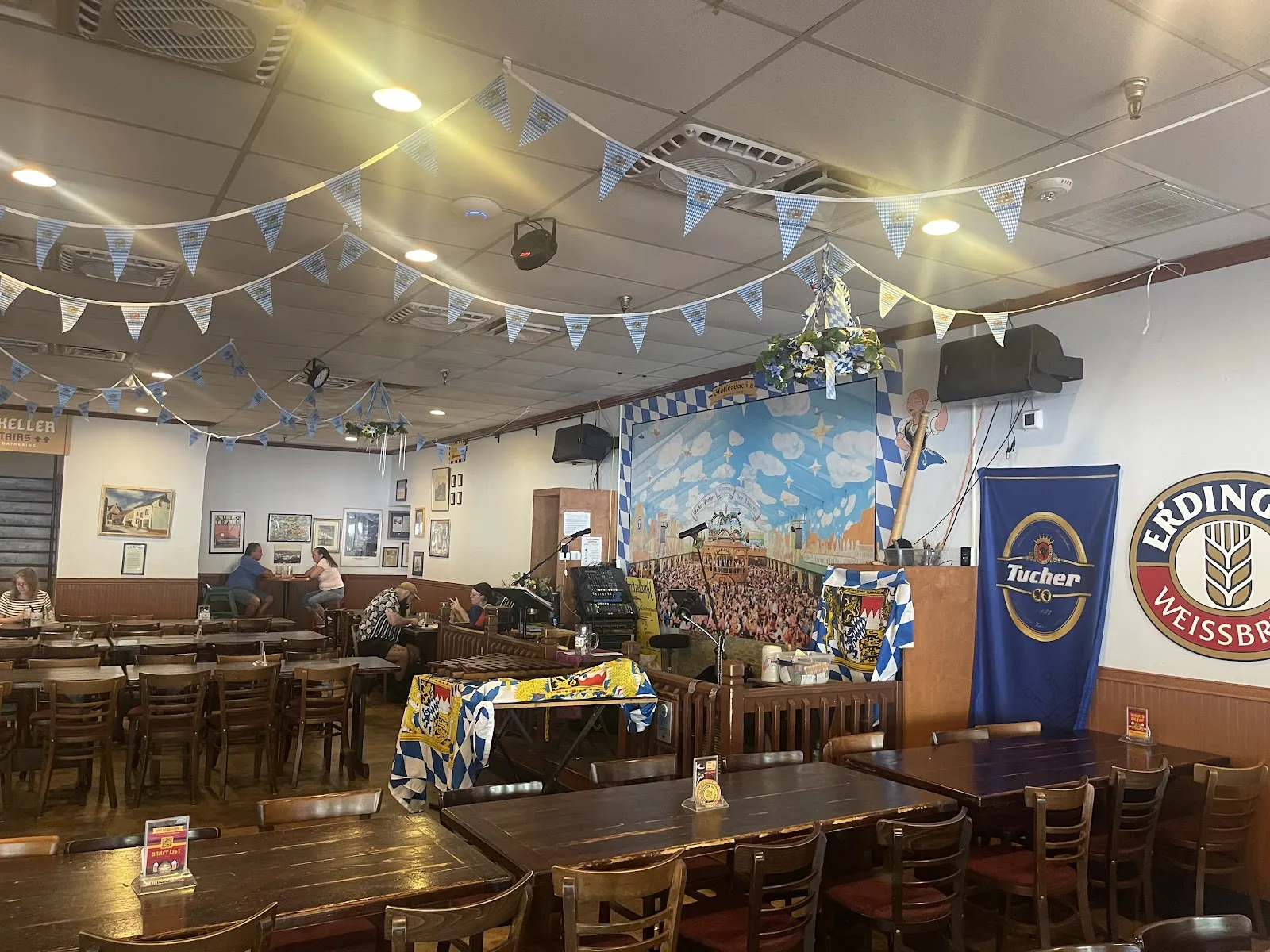 Hollerbach's Willow Tree Café - Image 2