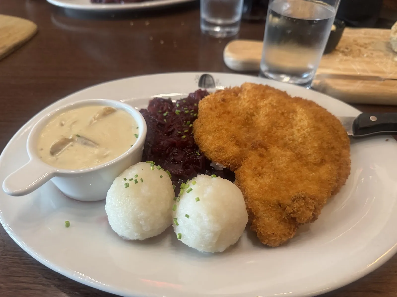 Plattduetsche Park Restaurant & Biergarten - Image 3