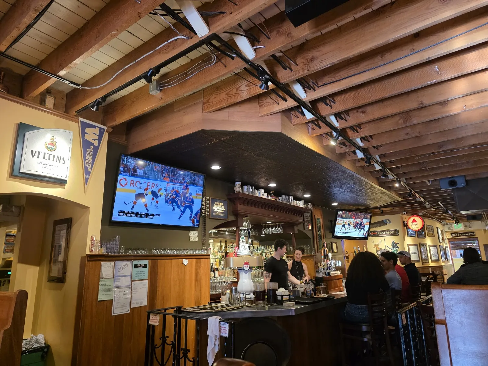 Shultzy's Bar & Grill - Image 4