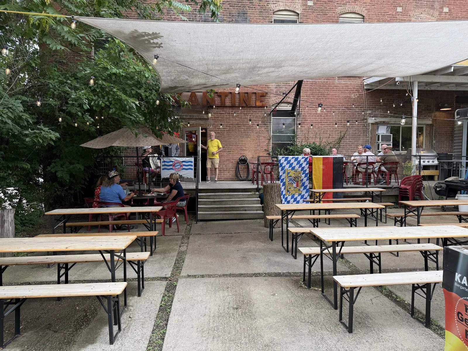 KANTINE Biergarten - Image 4