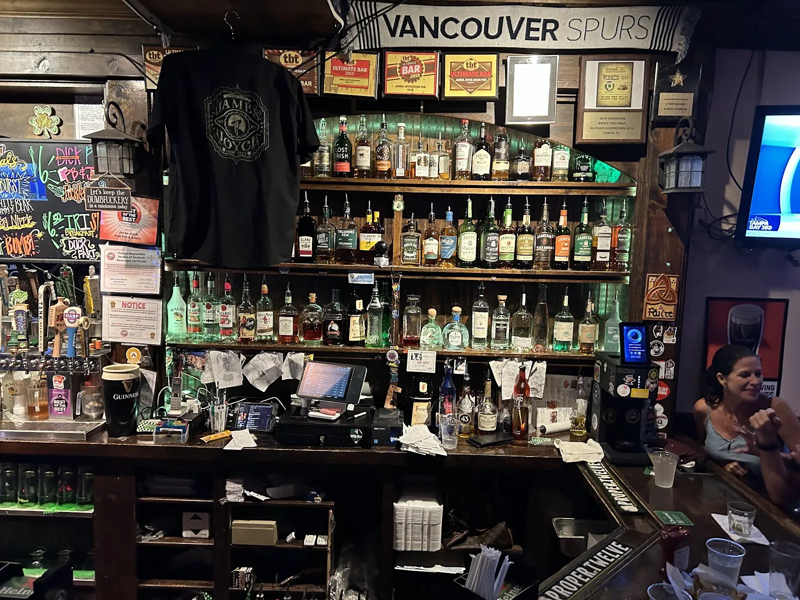 James Joyce Irish Pub - Image 2