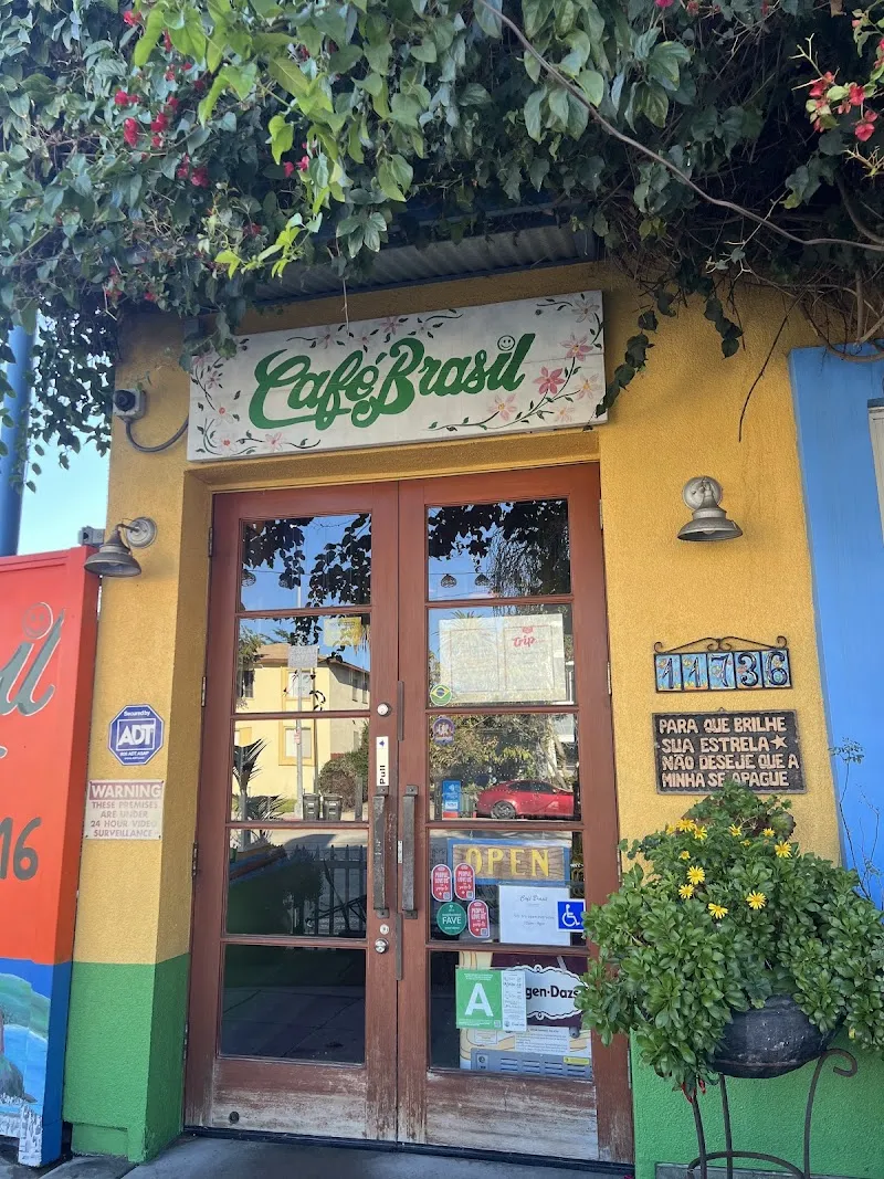 Cafe Brasil logo