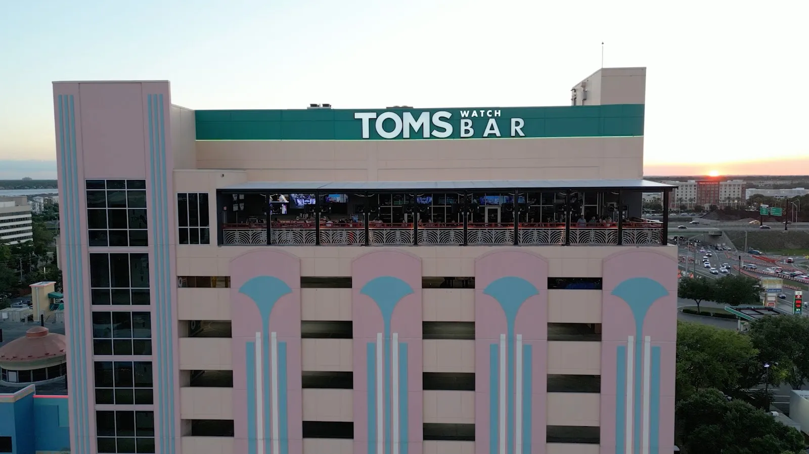 Tom's Watch Bar - Image 4