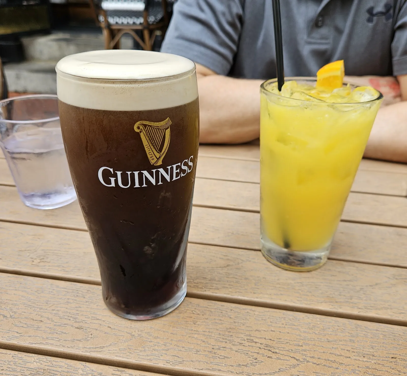 Sláinte Irish Pub & Restaurant - Image 4