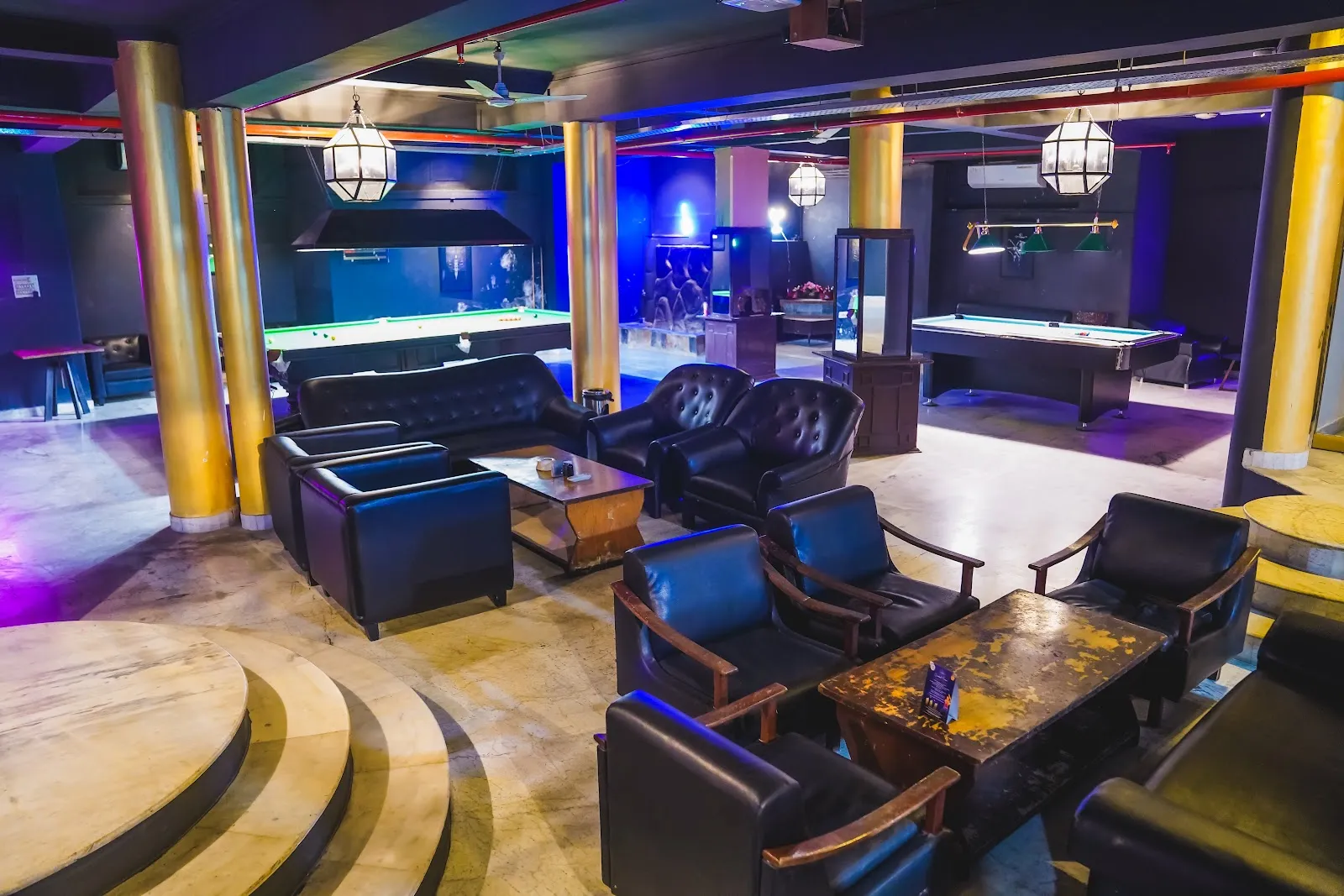 Bargain Sports Bar and Lounge - Image 3