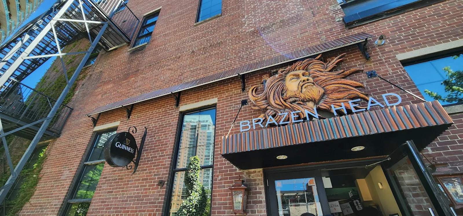 Brazen Head Irish Pub - Image 2