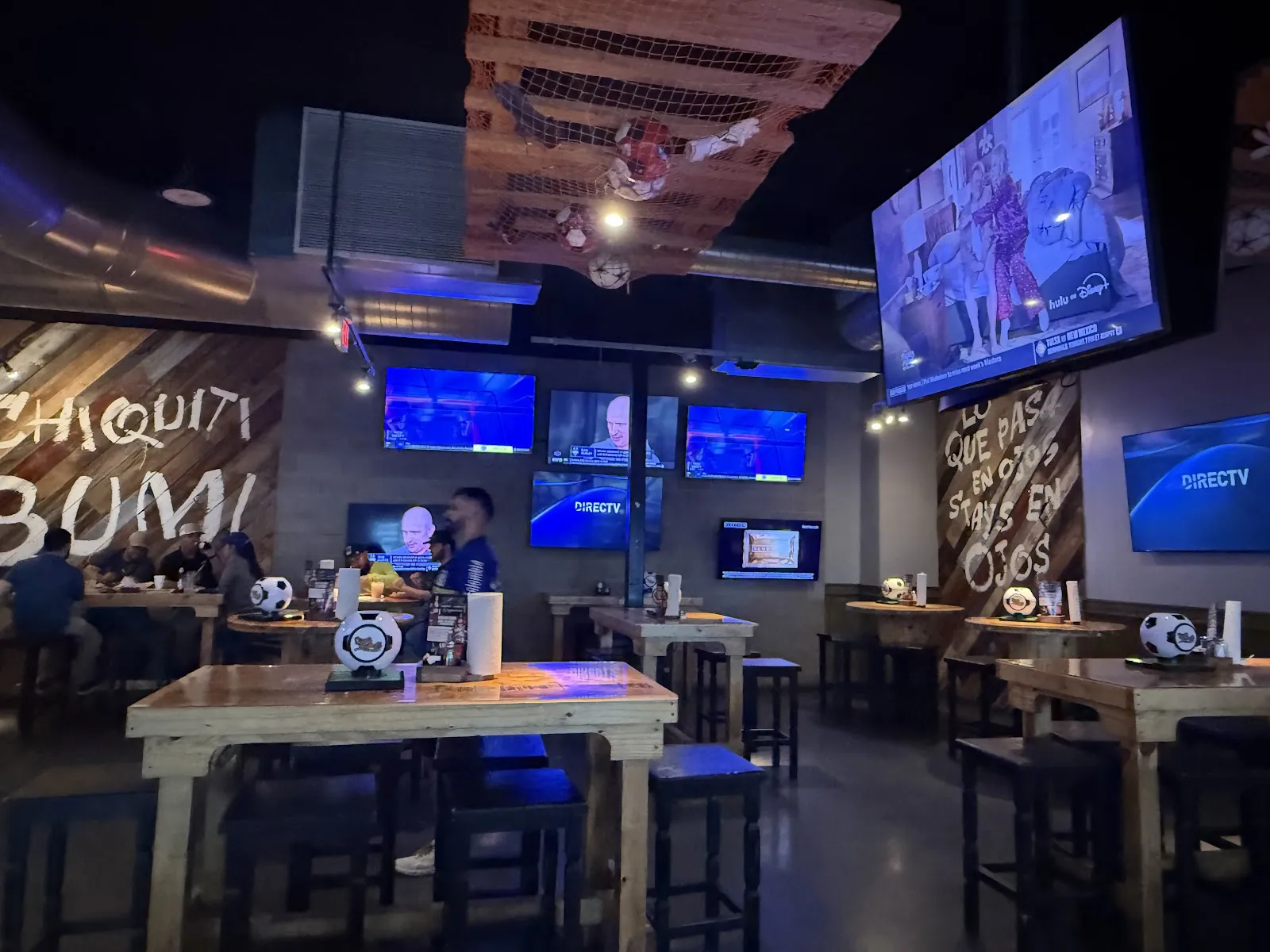 Ojos Locos Sports Cantina (Desert Sky) - Image 3