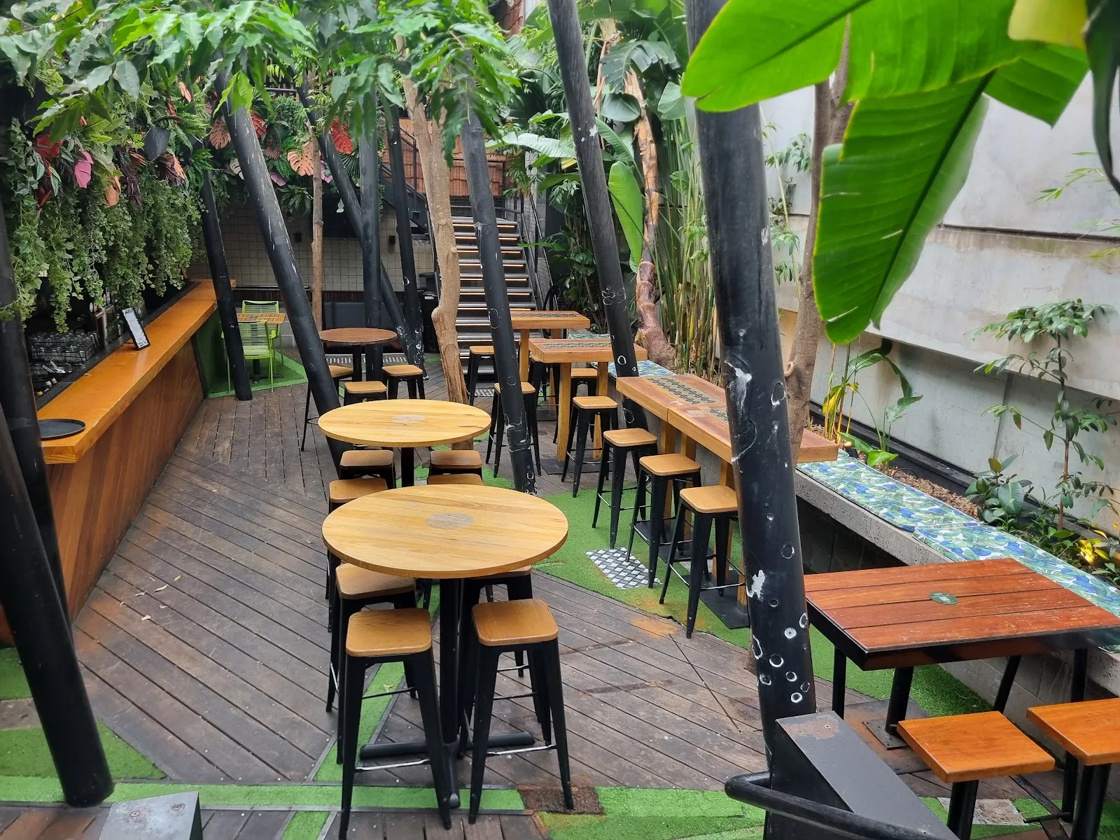 Terminus Hotel Abbotsford - Image 4