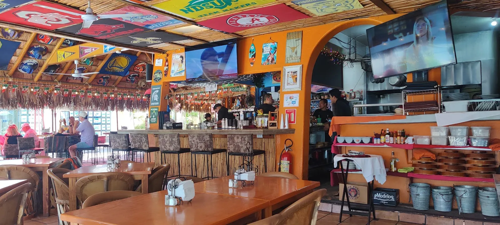 Cabo Cantina Sports Bar Restaurant - Image 3